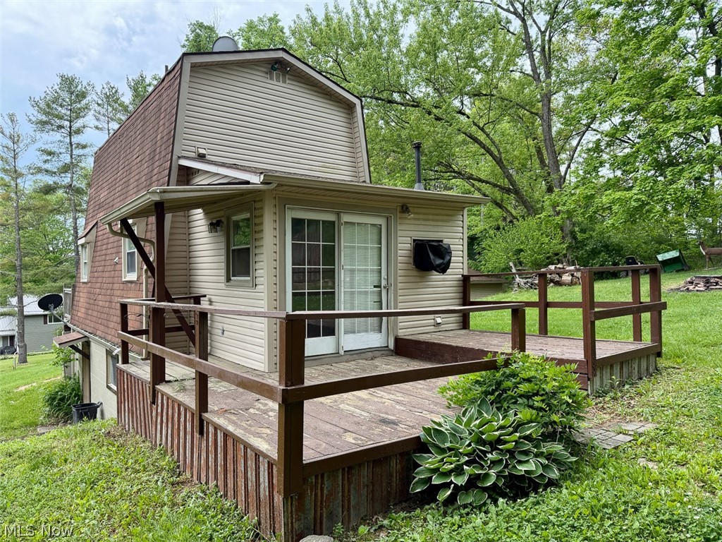 2087 Vesper Road SW Carrollton OH 44615