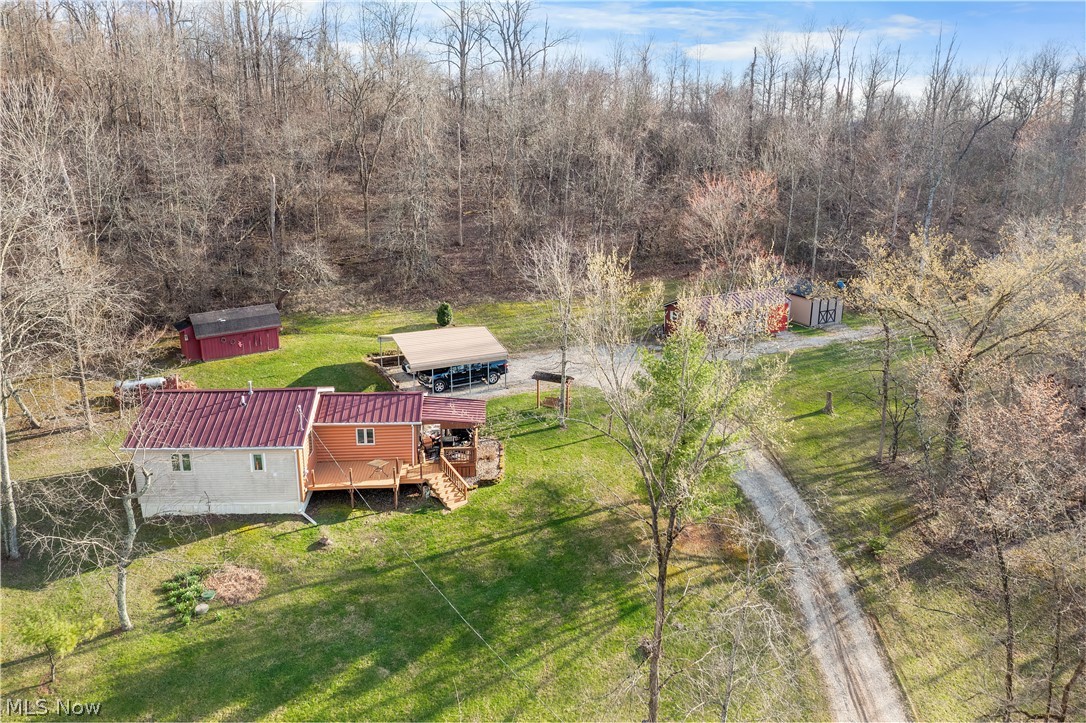 18990 New Gottengen Road Salesville OH 43778