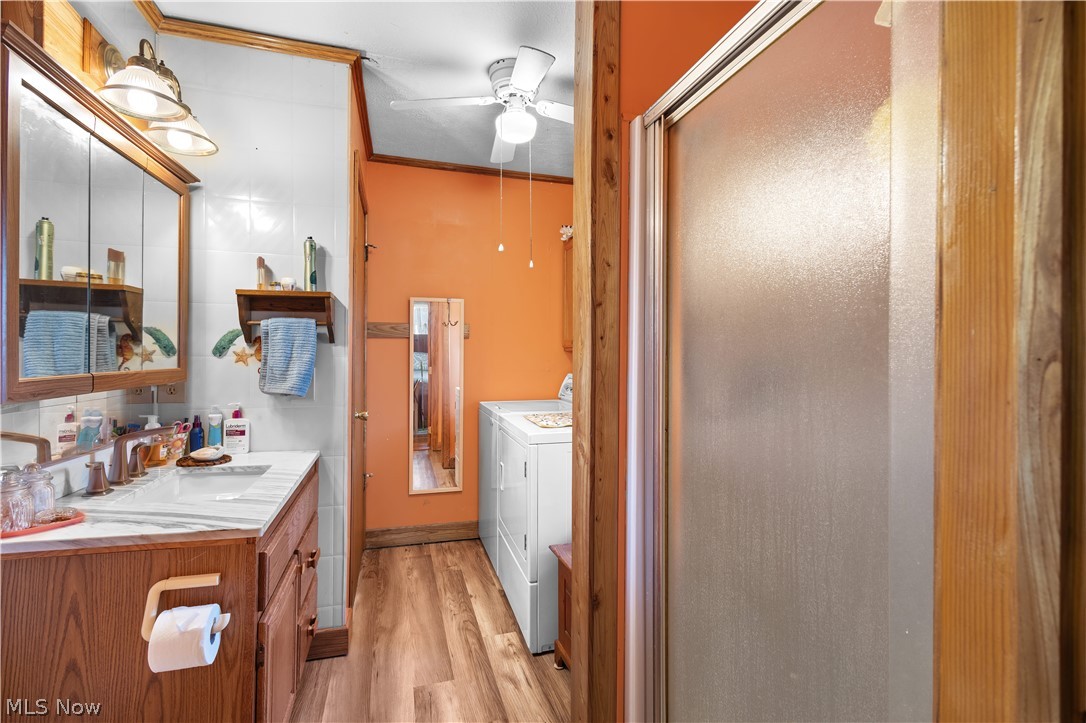 18990 New Gottengen Road Salesville OH 43778