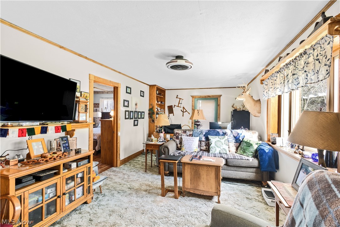 18990 New Gottengen Road Salesville OH 43778