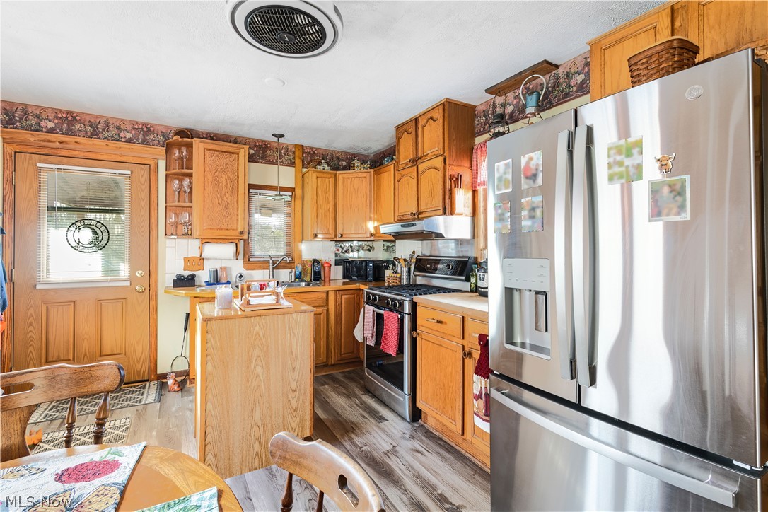 18990 New Gottengen Road Salesville OH 43778