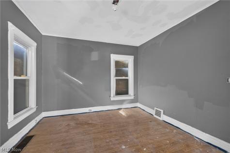 890 E 75th Street Cleveland OH 44103