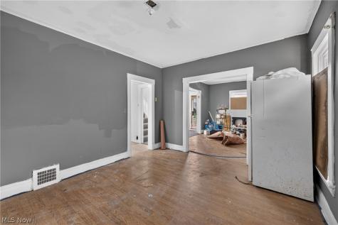 890 E 75th Street Cleveland OH 44103