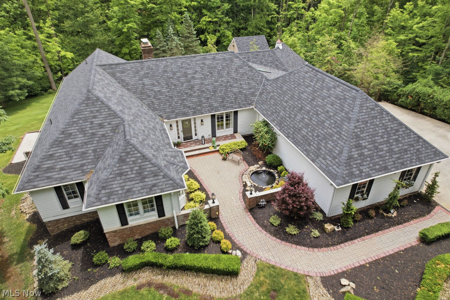 14673 River Glen Drive Novelty OH 44072