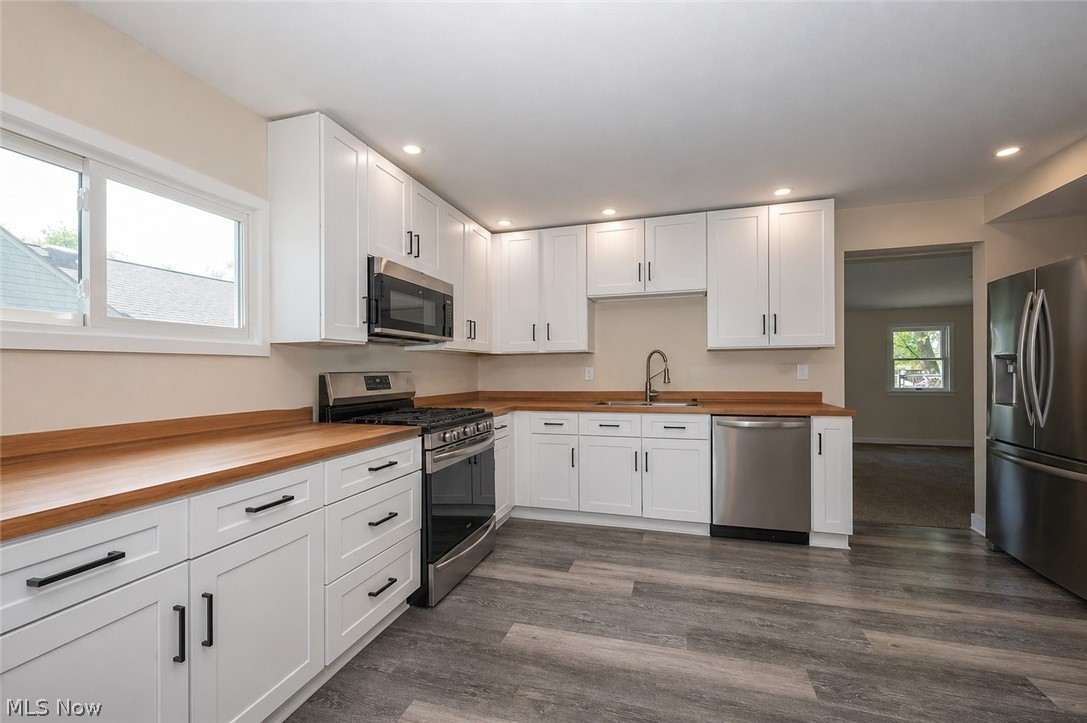 2337 Bel Aire Lane Poland OH 44514