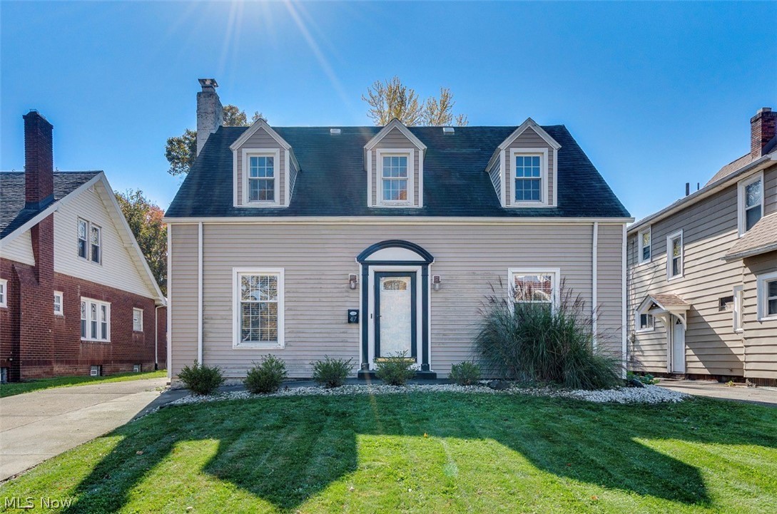 47 Pinehurst Avenue Youngstown OH 44512