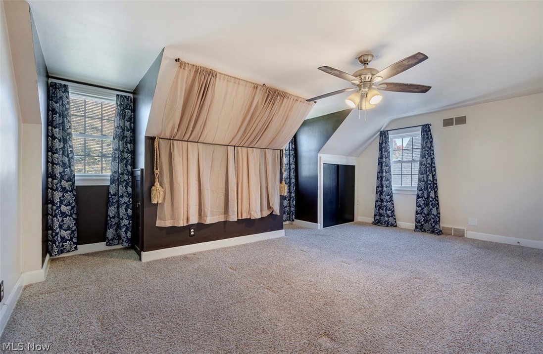 47 Pinehurst Avenue Youngstown OH 44512