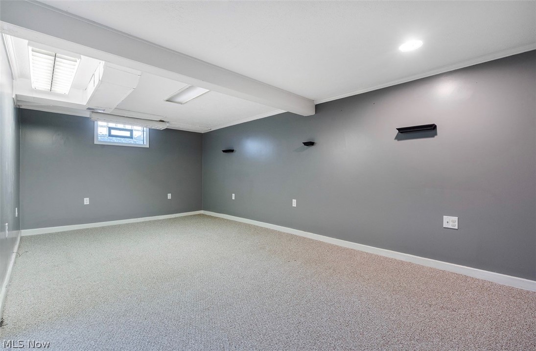 47 Pinehurst Avenue Youngstown OH 44512