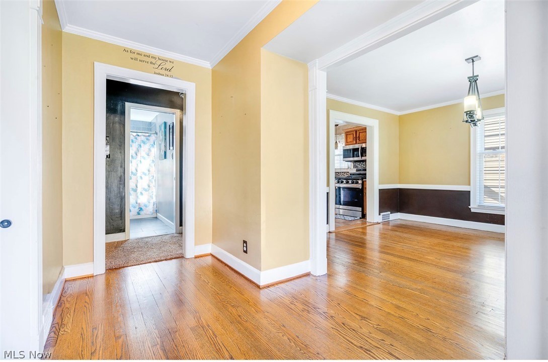 47 Pinehurst Avenue Youngstown OH 44512