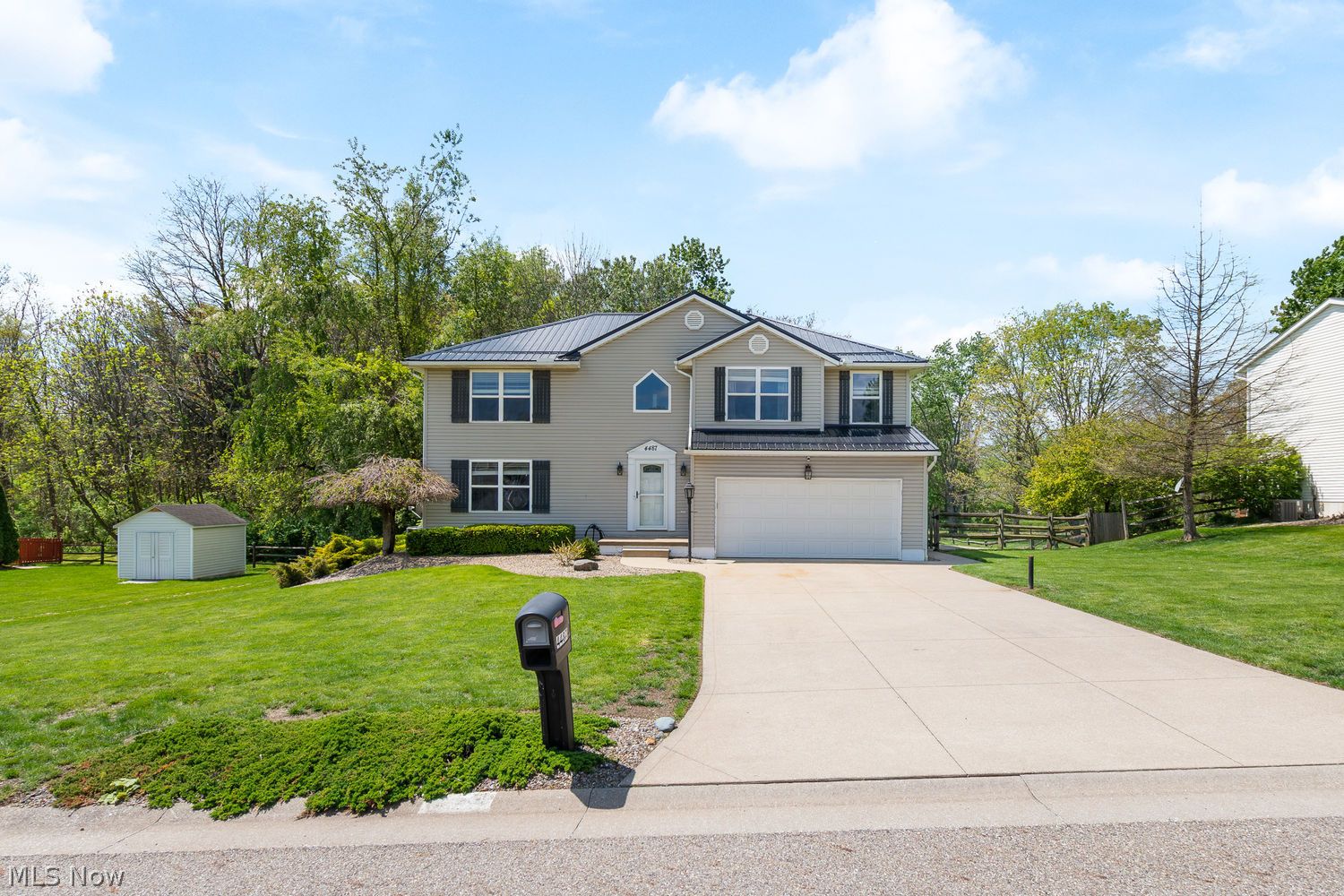 Massillon OH, 4487 Smithview Avenue NW