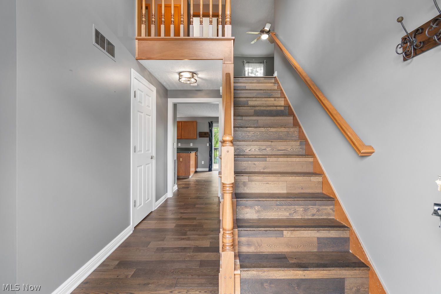 4487 Smithview Avenue NW Massillon OH 44647