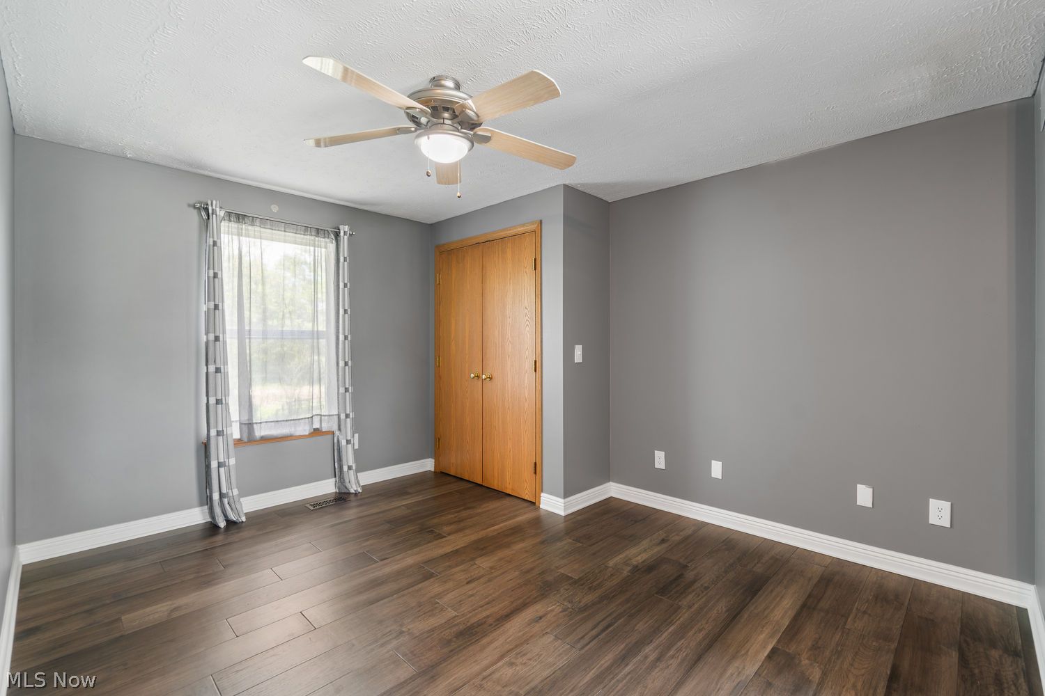 4487 Smithview Avenue NW Massillon OH 44647
