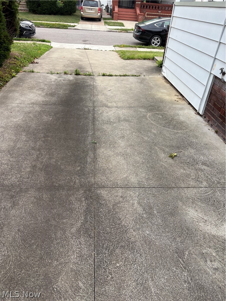 4904 E 109th Street Garfield Heights OH 44125