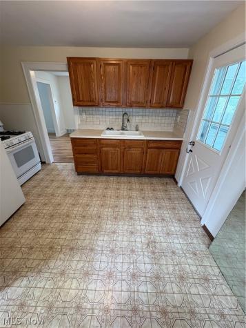 4904 E 109th Street Garfield Heights OH 44125