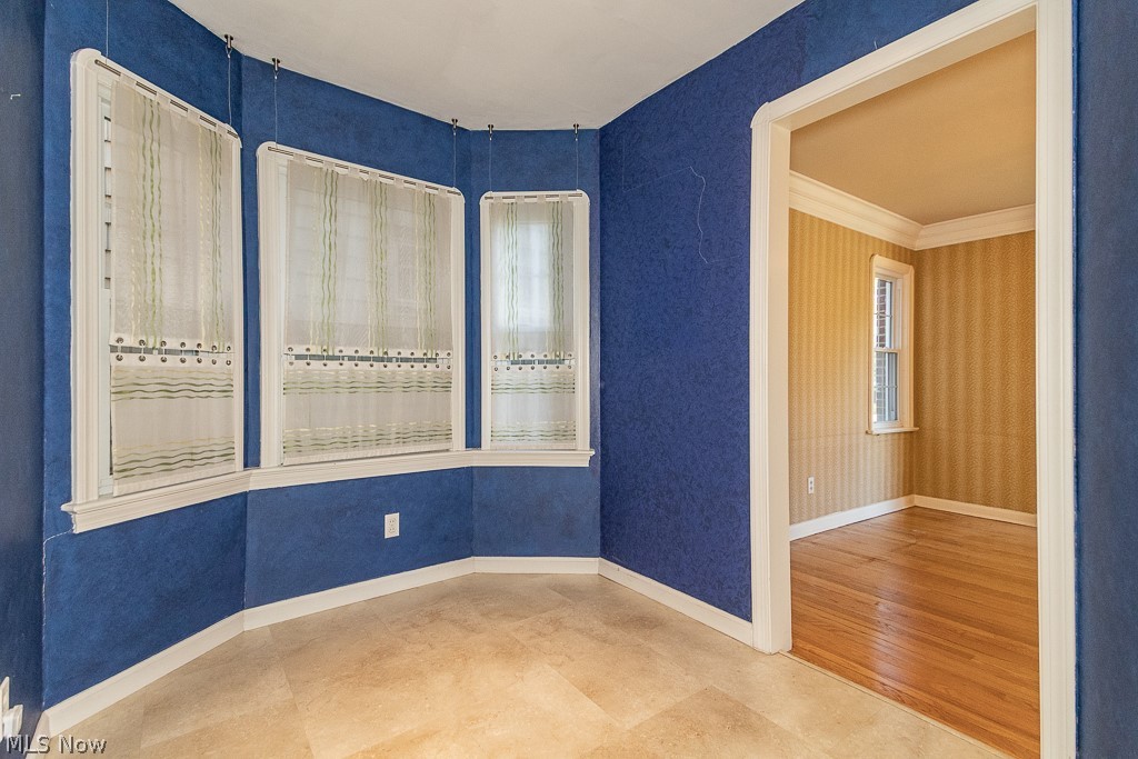 21050 Edgecliff Drive Euclid OH 44123