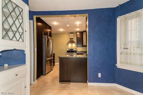 21050 Edgecliff Drive Euclid OH 44123