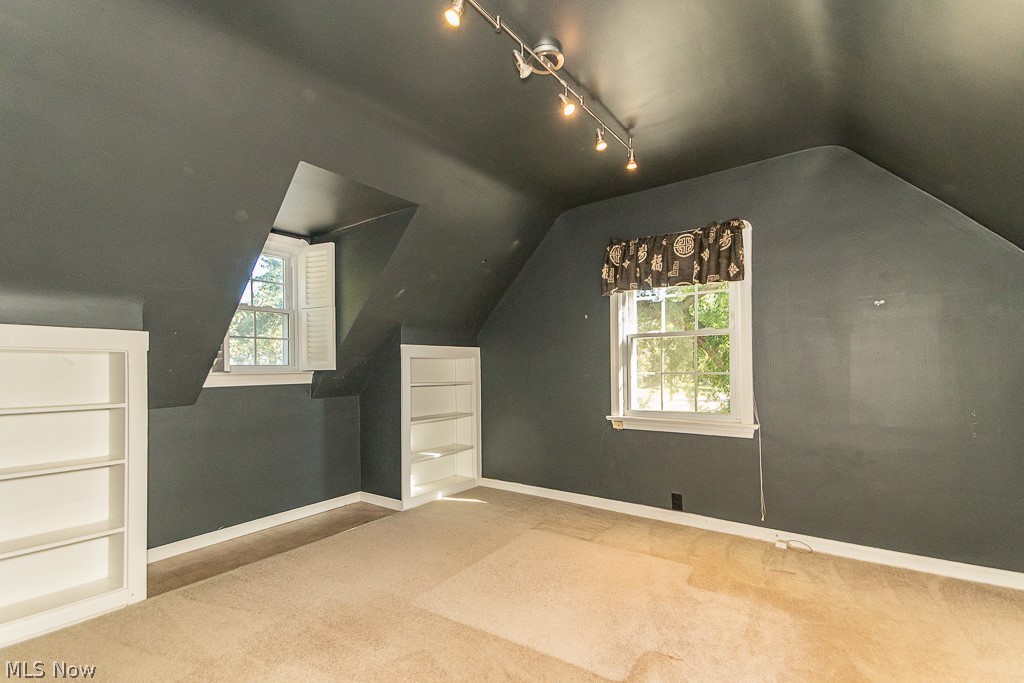 21050 Edgecliff Drive Euclid OH 44123