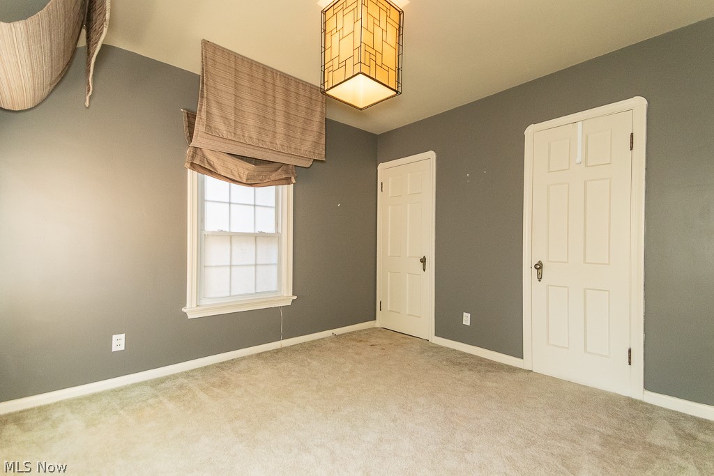 21050 Edgecliff Drive Euclid OH 44123