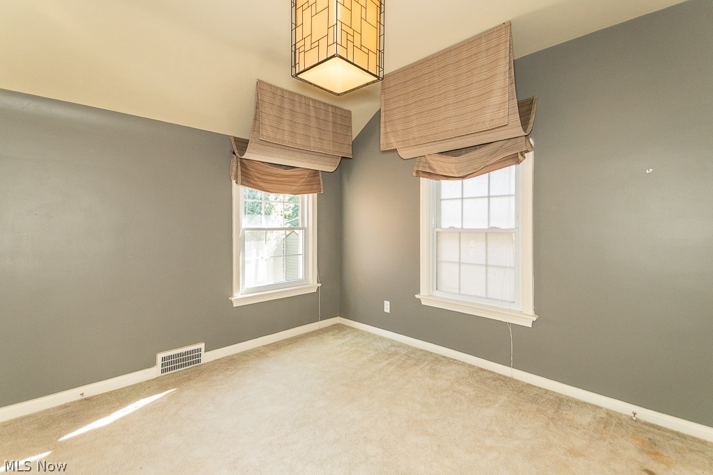 21050 Edgecliff Drive Euclid OH 44123