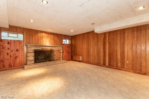 21050 Edgecliff Drive Euclid OH 44123
