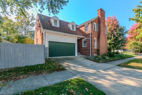 21050 Edgecliff Drive Euclid OH 44123