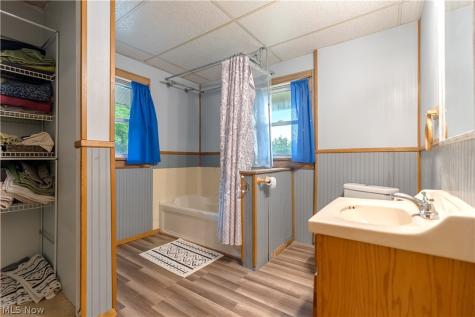 2127 Watson Avenue Alliance OH 44601