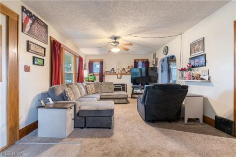 2127 Watson Avenue Alliance OH 44601
