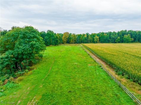 5070 State Route 167 W Pierpont OH 44082