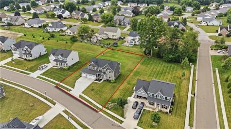 1348 Southbrook Circle NE Canton OH 44721