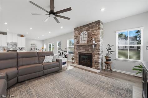 1348 Southbrook Circle NE Canton OH 44721