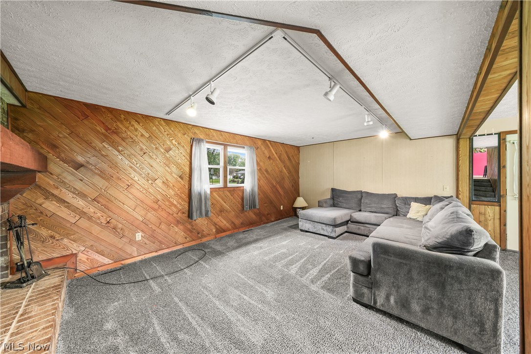 620 Ophelia Street Newton Falls OH 44444