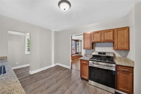 3341 W 99th Street Cleveland OH 44102