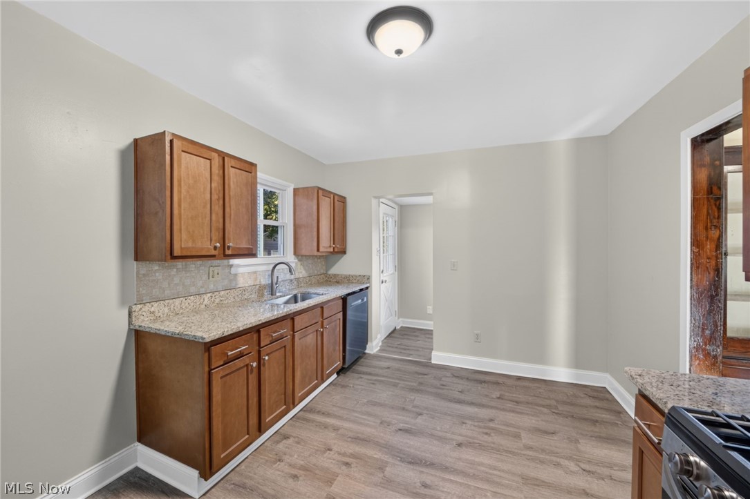 3341 W 99th Street Cleveland OH 44102