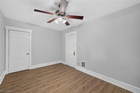 3341 W 99th Street Cleveland OH 44102
