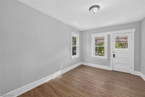 3341 W 99th Street Cleveland OH 44102