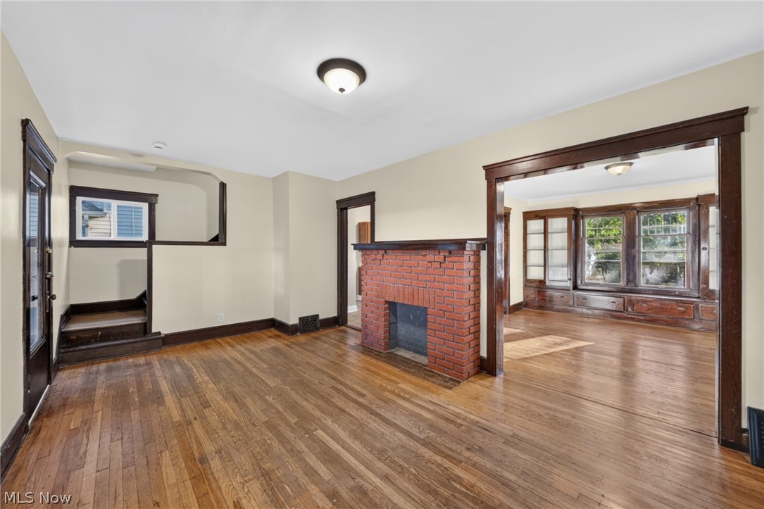 3341 W 99th Street Cleveland OH 44102
