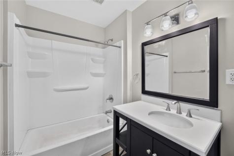 3341 W 99th Street Cleveland OH 44102