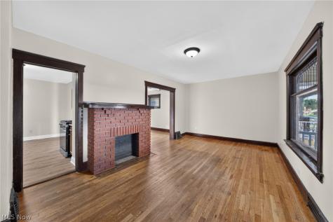 3341 W 99th Street Cleveland OH 44102