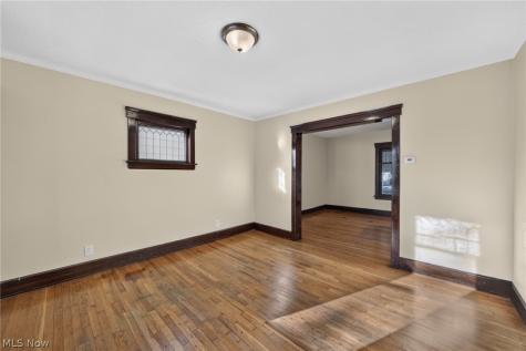 3341 W 99th Street Cleveland OH 44102