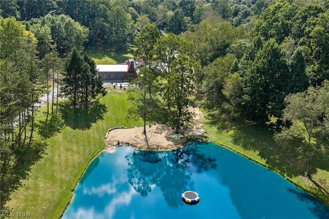 6150 Mills Drive SE Uhrichsville OH 44683