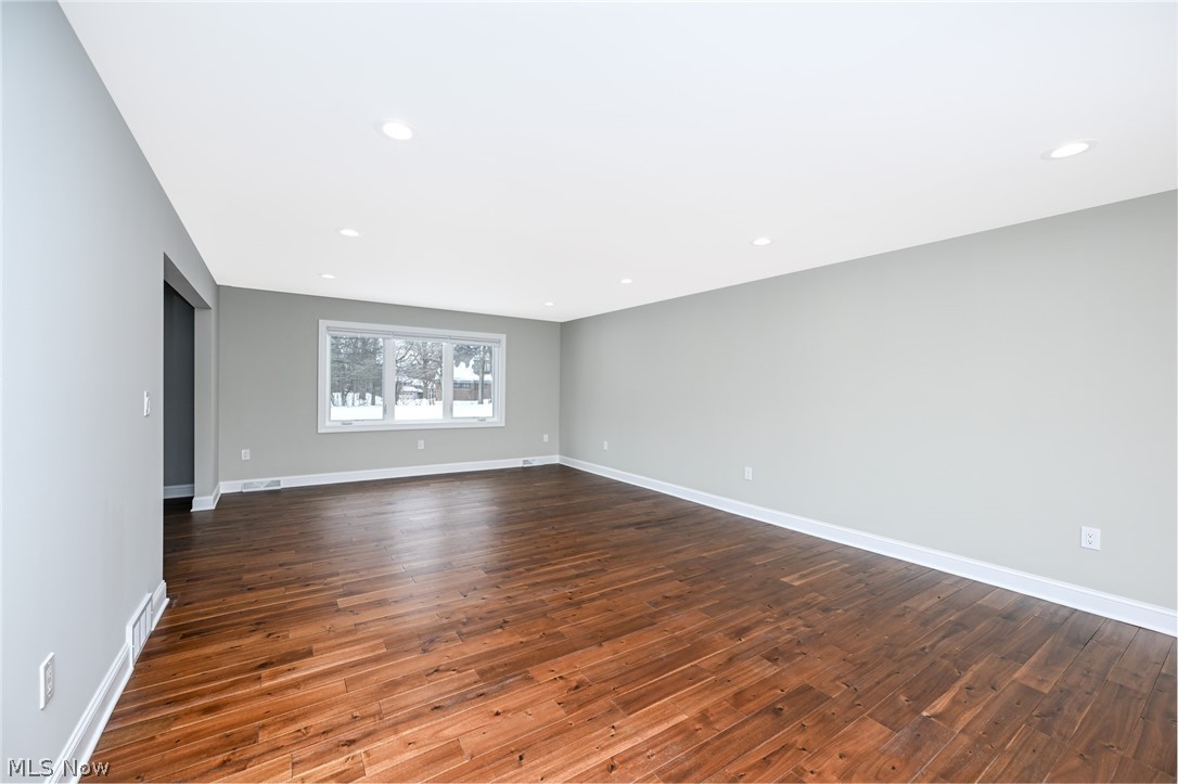 26436 Annesley Road Beachwood OH 44122