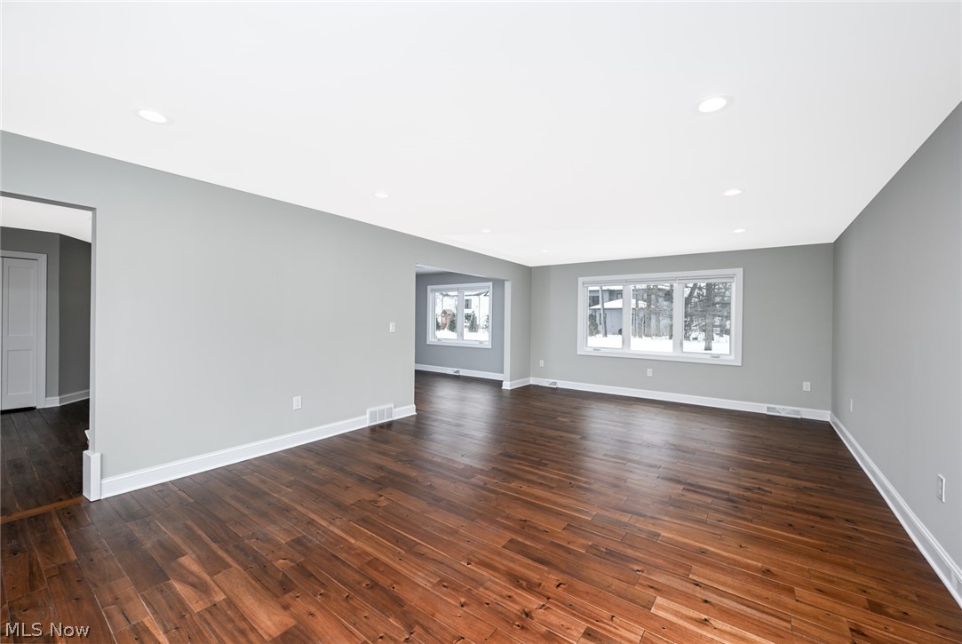 26436 Annesley Road Beachwood OH 44122