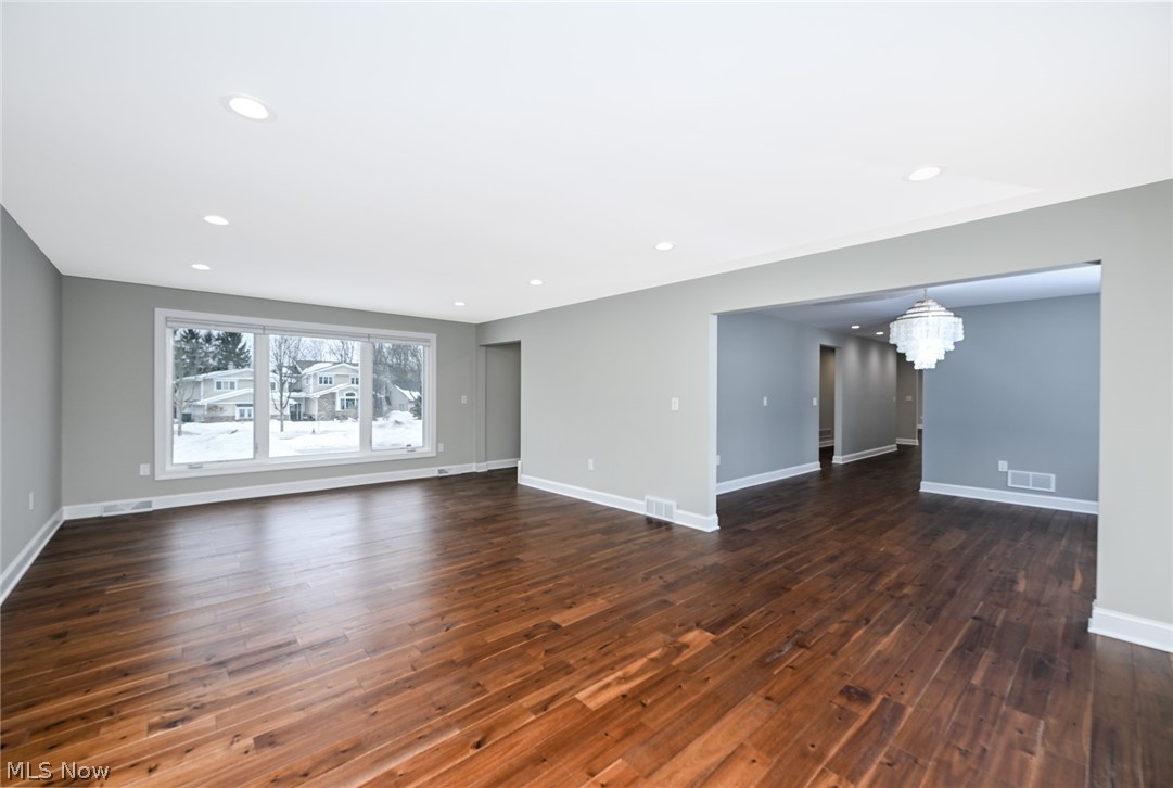 26436 Annesley Road Beachwood OH 44122