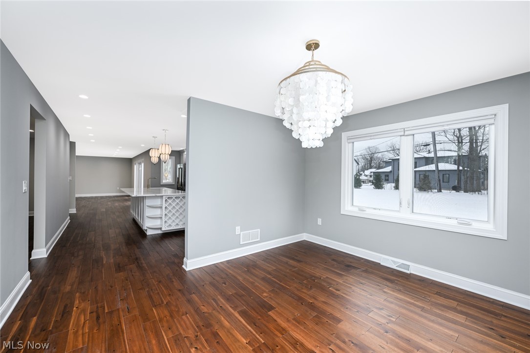 26436 Annesley Road Beachwood OH 44122