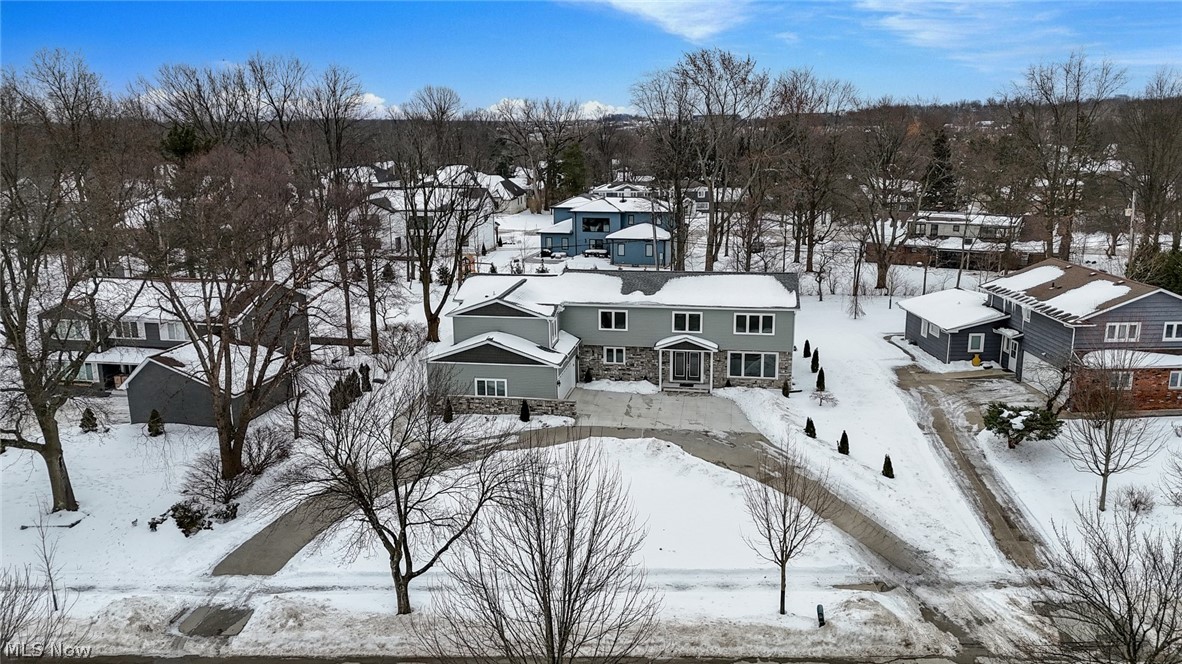26436 Annesley Road Beachwood OH 44122