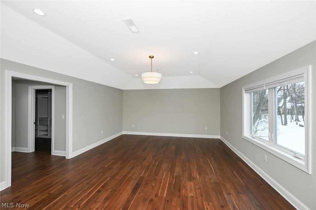 26436 Annesley Road Beachwood OH 44122