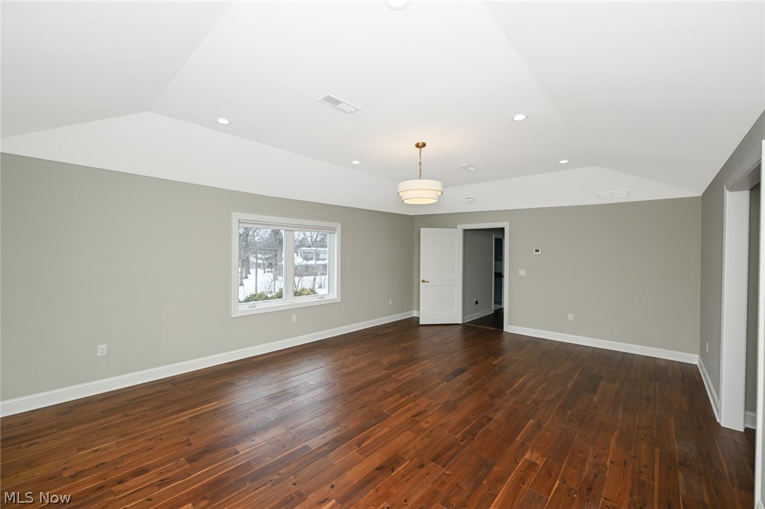26436 Annesley Road Beachwood OH 44122