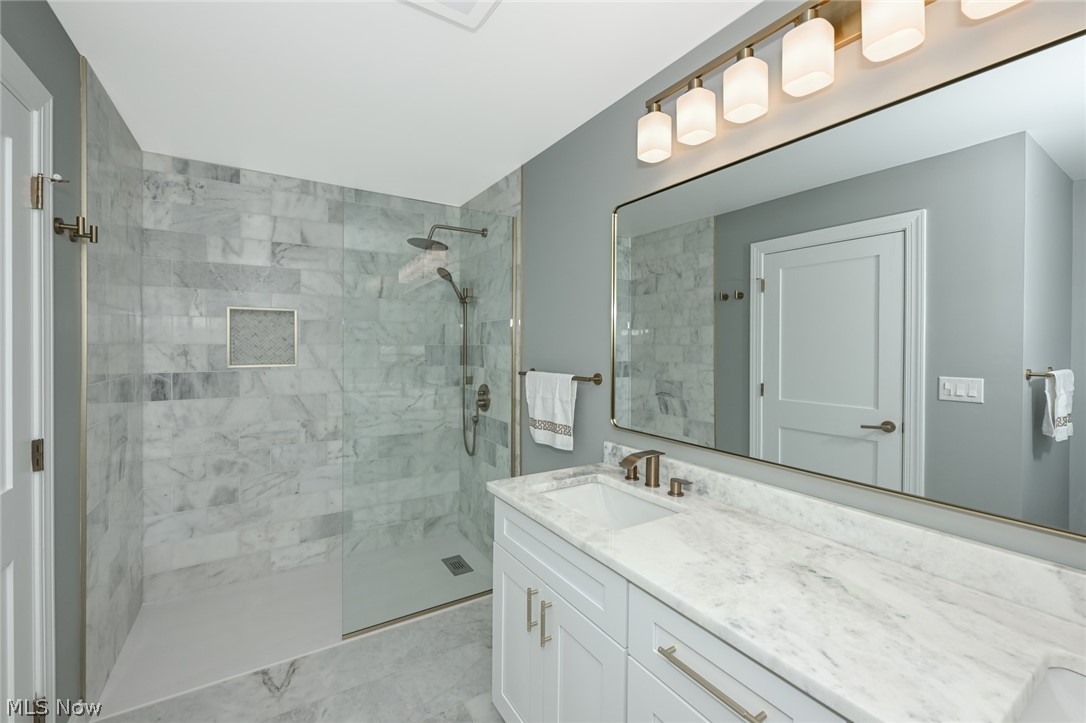 26436 Annesley Road Beachwood OH 44122