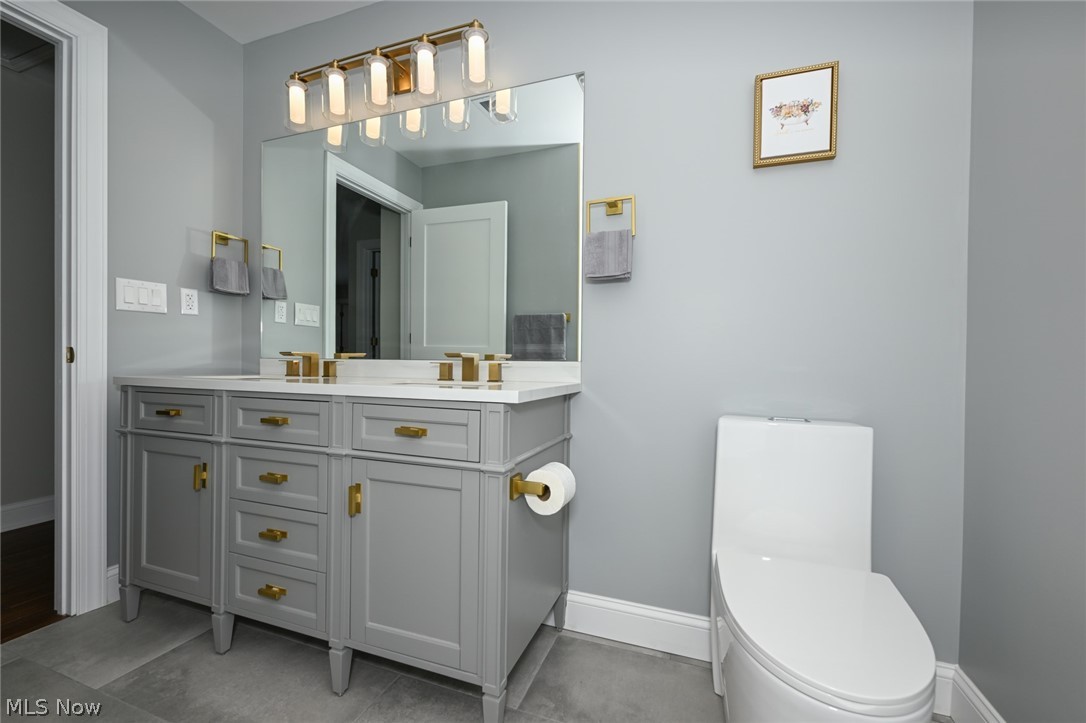 26436 Annesley Road Beachwood OH 44122