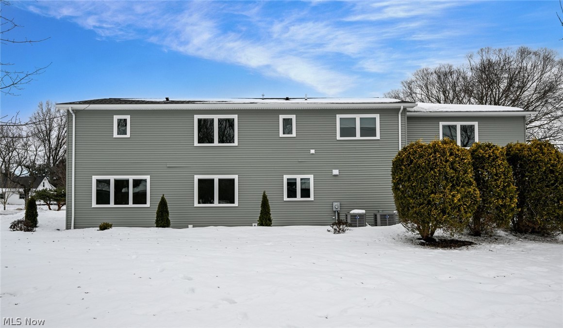 26436 Annesley Road Beachwood OH 44122